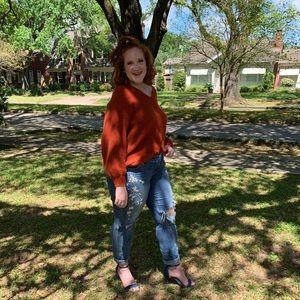 Meet your Posher, Adi